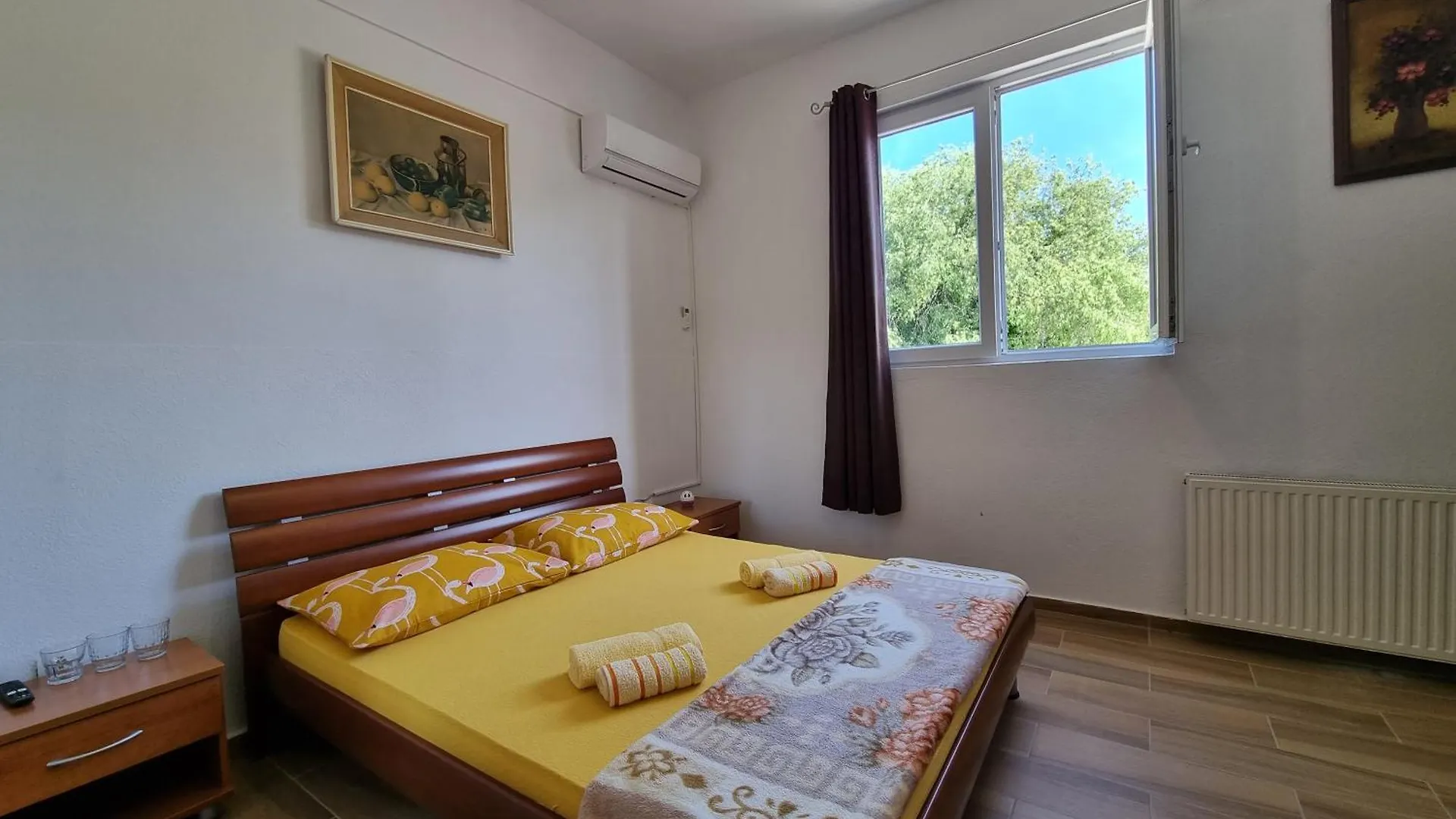 Rooms Slavica Okrug Gornji 0*,  Croazia